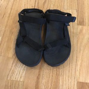 Kids Teva black sandals